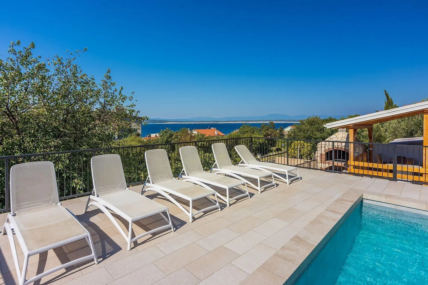 Malerisches Apartment Nur 700 Meter Zum Sandstrand Mit Herrlichem Meerblick, Pool, Grill Crikvenica Croatia