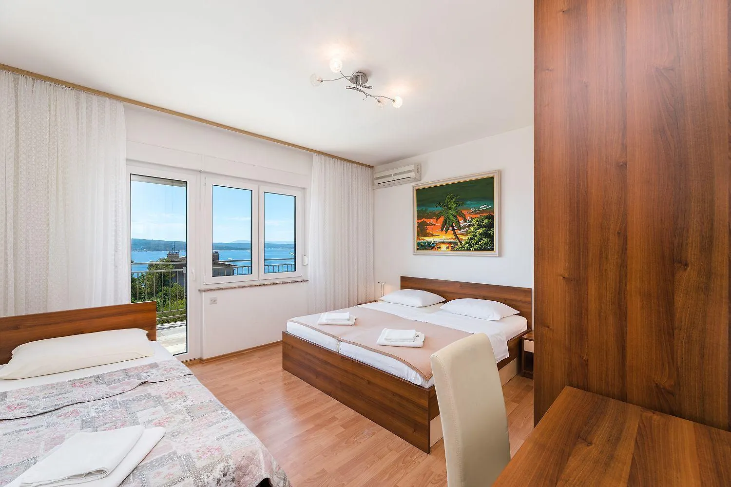 Malerisches Apartment Nur 700 Meter Zum Sandstrand Mit Herrlichem Meerblick, Pool, Grill Crikvenica