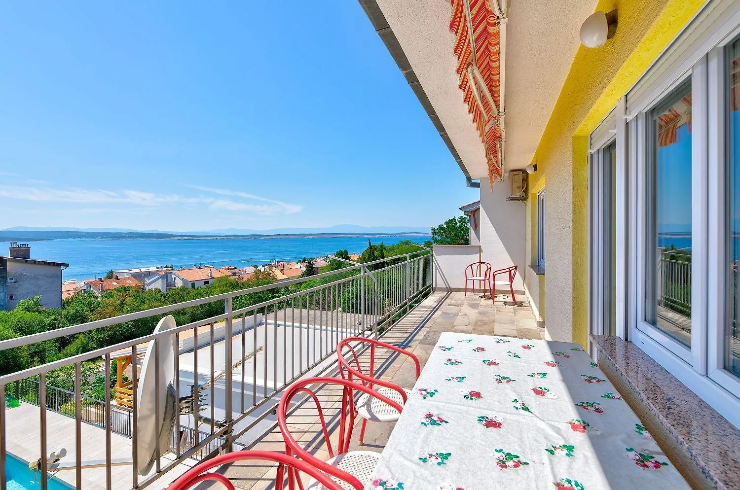 Malerisches Apartment Nur 700 Meter Zum Sandstrand Mit Herrlichem Meerblick, Pool, Grill Crikvenica 0*,  Croatia